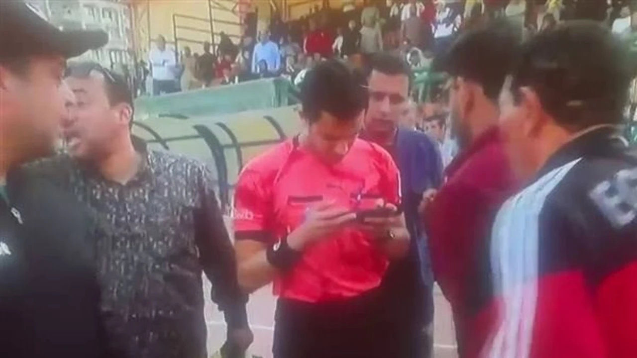 بسبب var الغلابة.. قرار مرتقب ضد حكم مباراة طنطا والمصرية للإتصالات